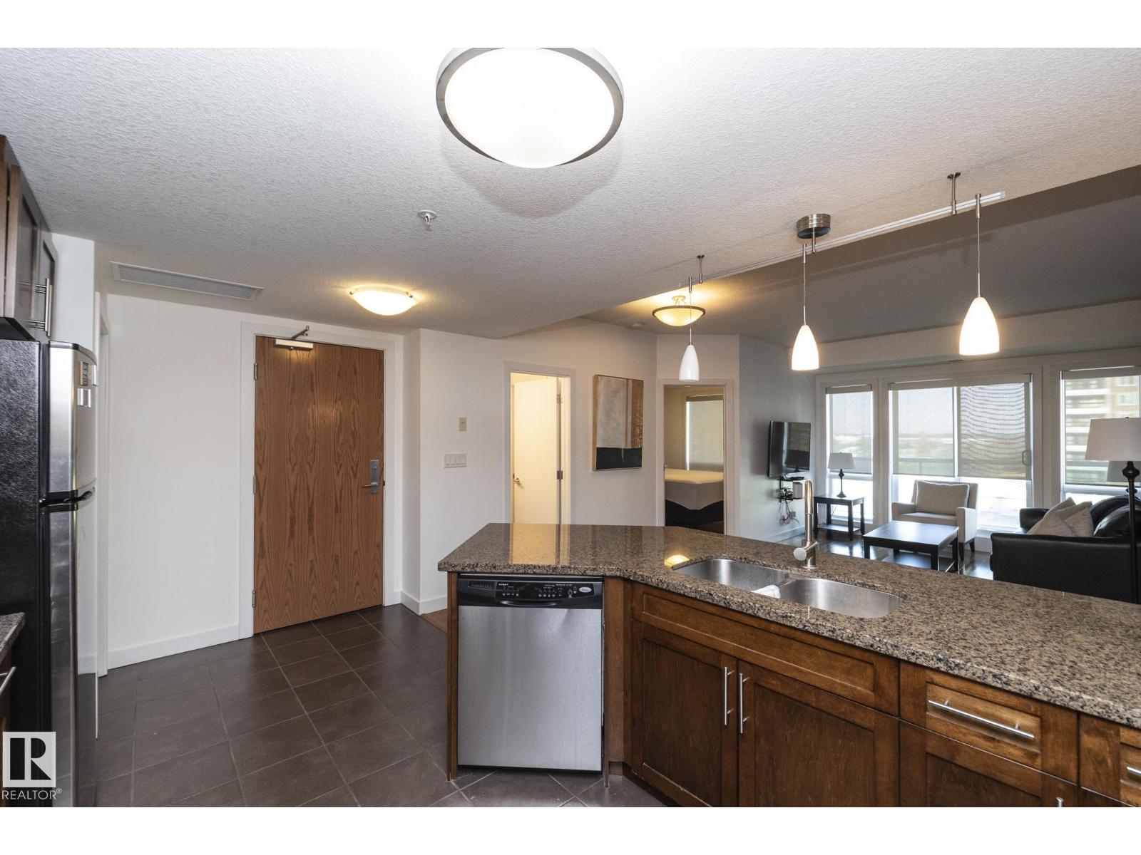 #707 10055 118 ST NW, Edmonton