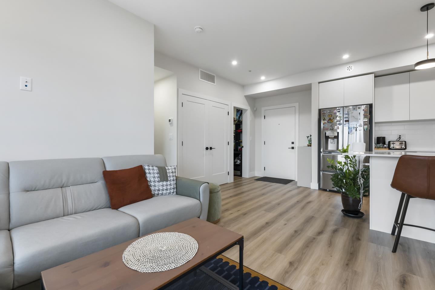 506 6285 KING GEORGE BOULEVARD, Surrey