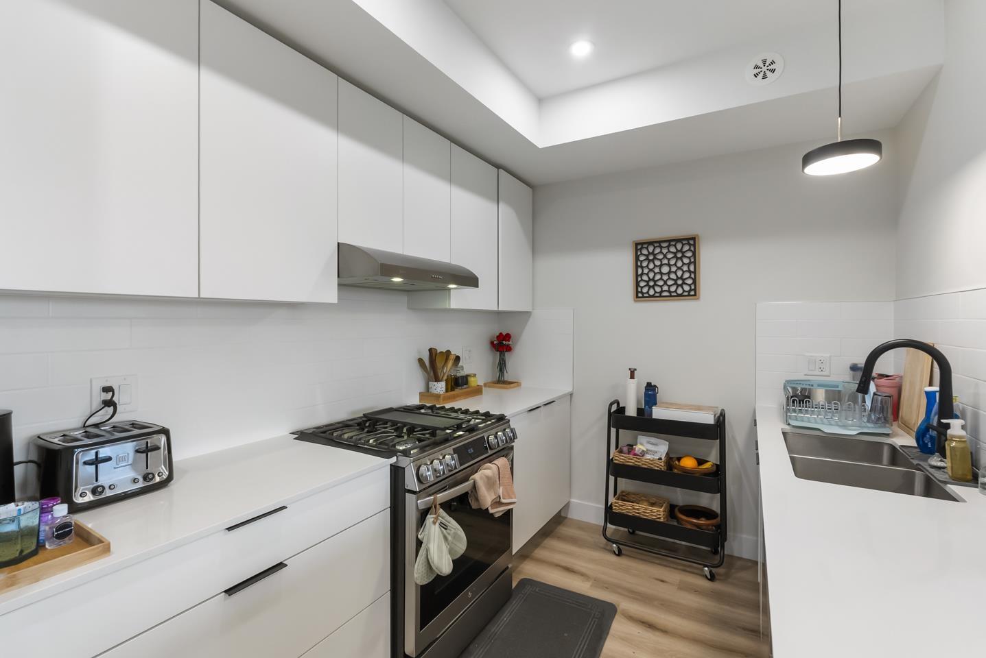 506 6285 KING GEORGE BOULEVARD, Surrey