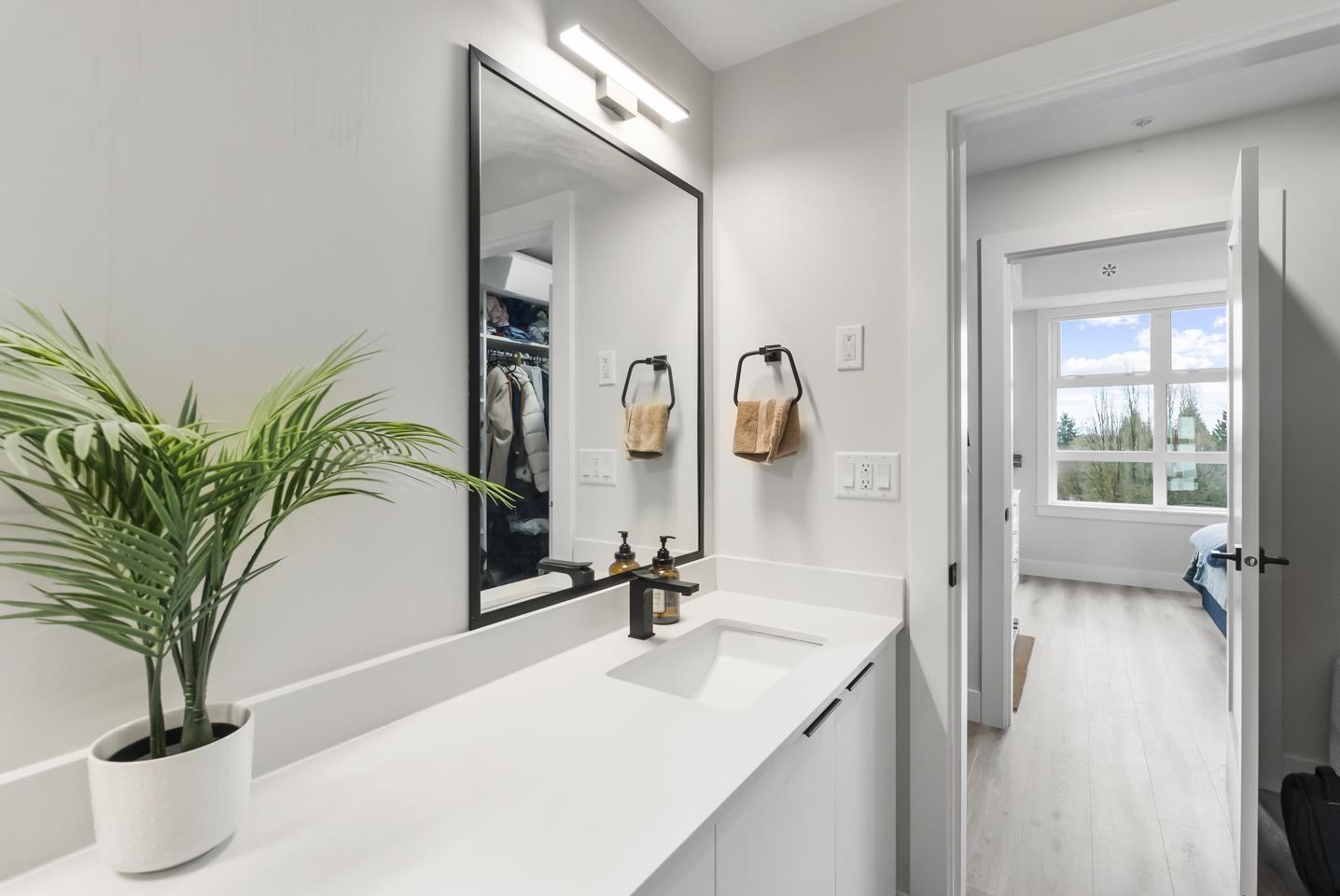 506 6285 KING GEORGE BOULEVARD, Surrey