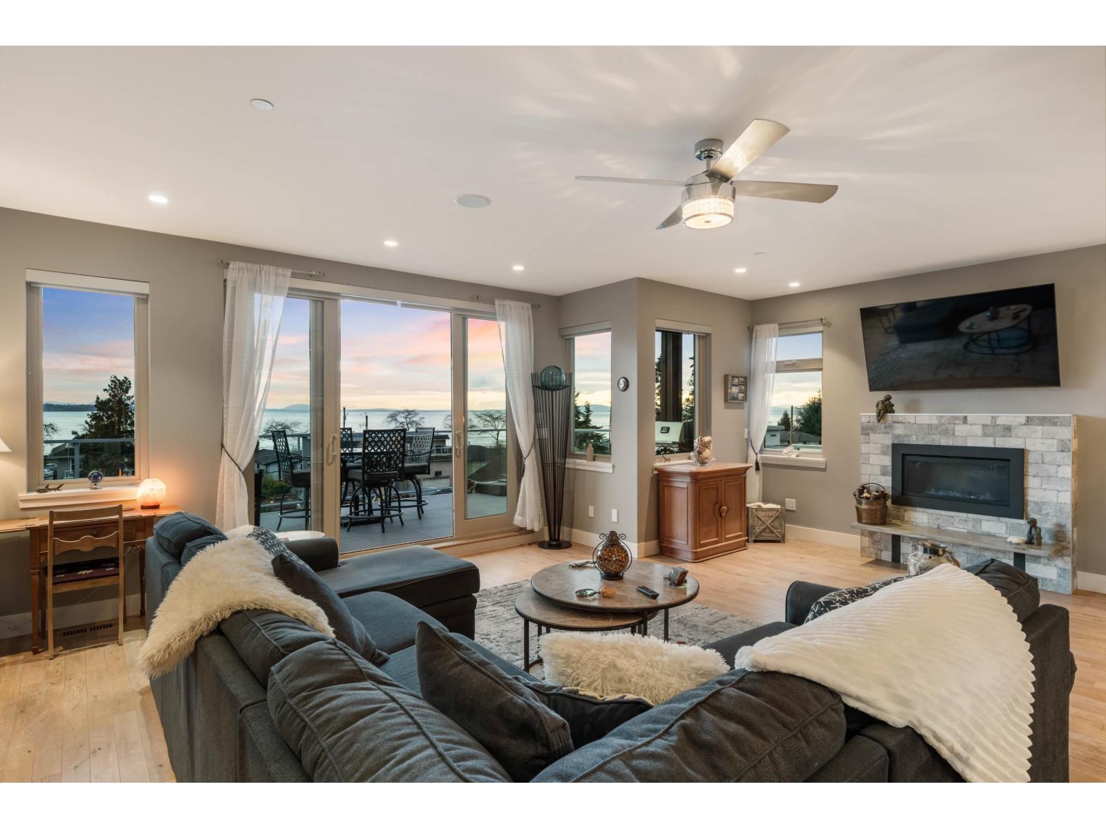 14738 MCDONALD AVENUE, White Rock