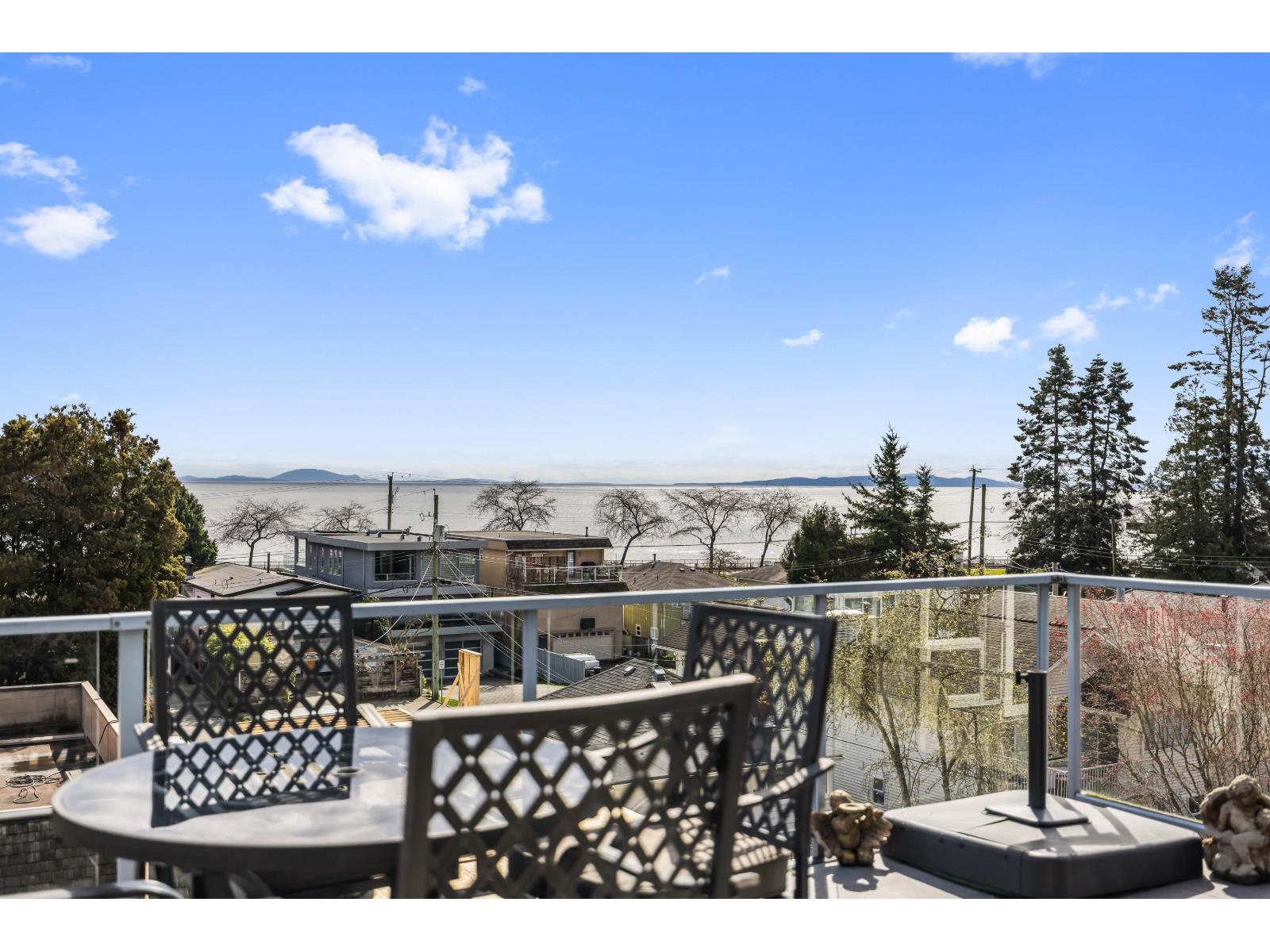 14738 MCDONALD AVENUE, White Rock