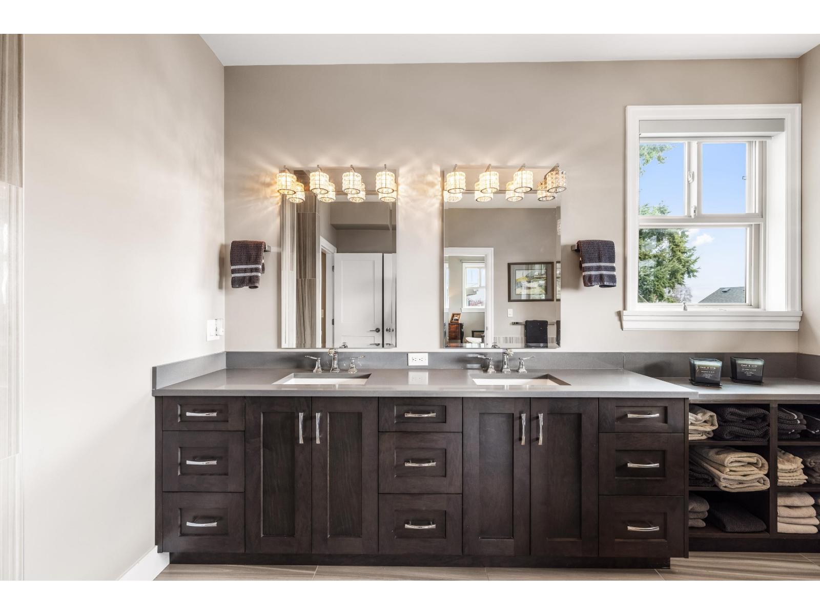 14738 MCDONALD AVENUE, White Rock