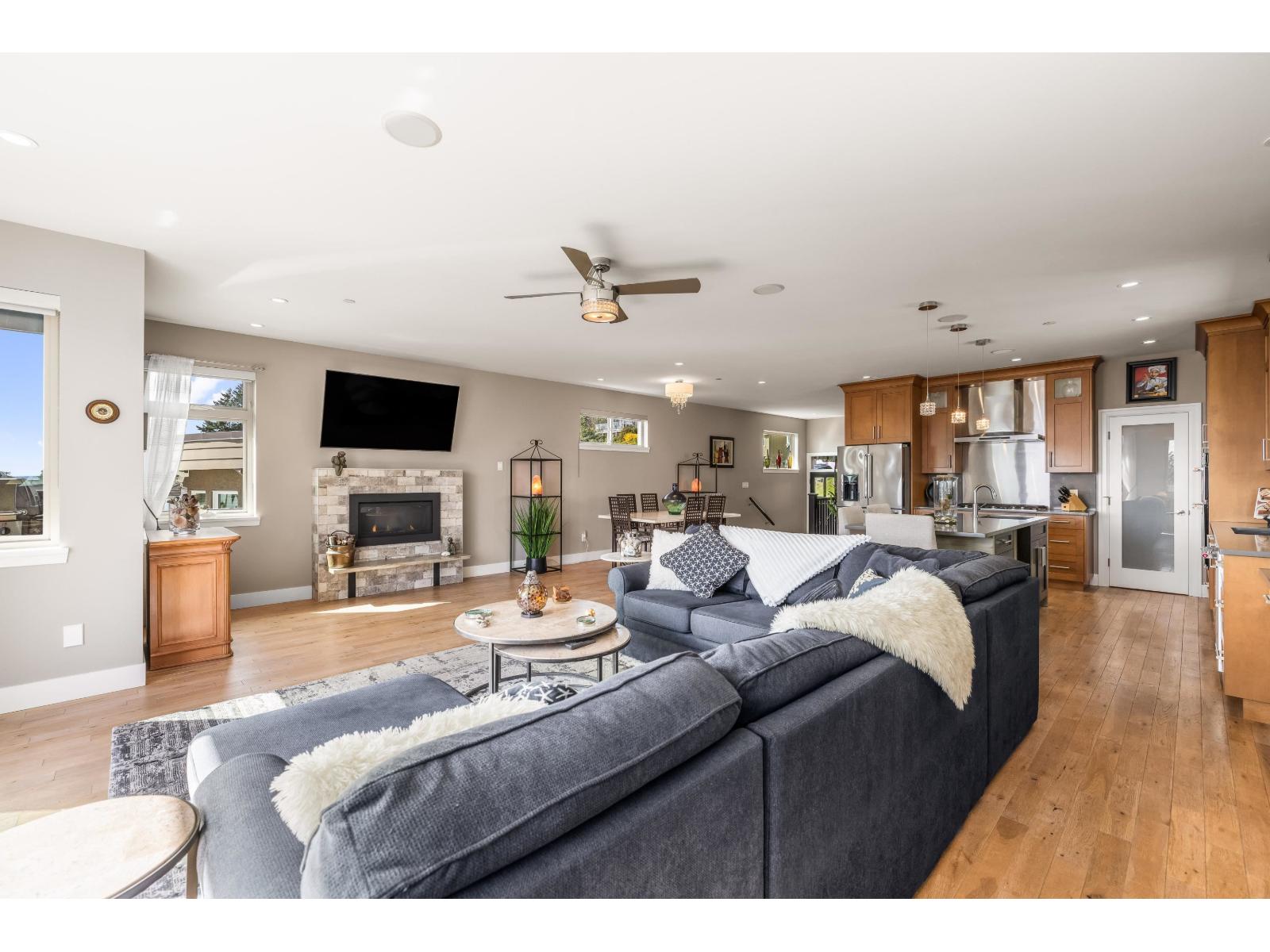 14738 MCDONALD AVENUE, White Rock