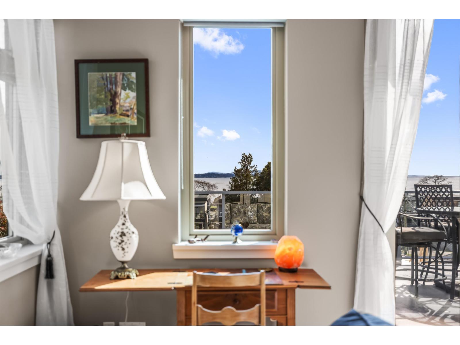 14738 MCDONALD AVENUE, White Rock