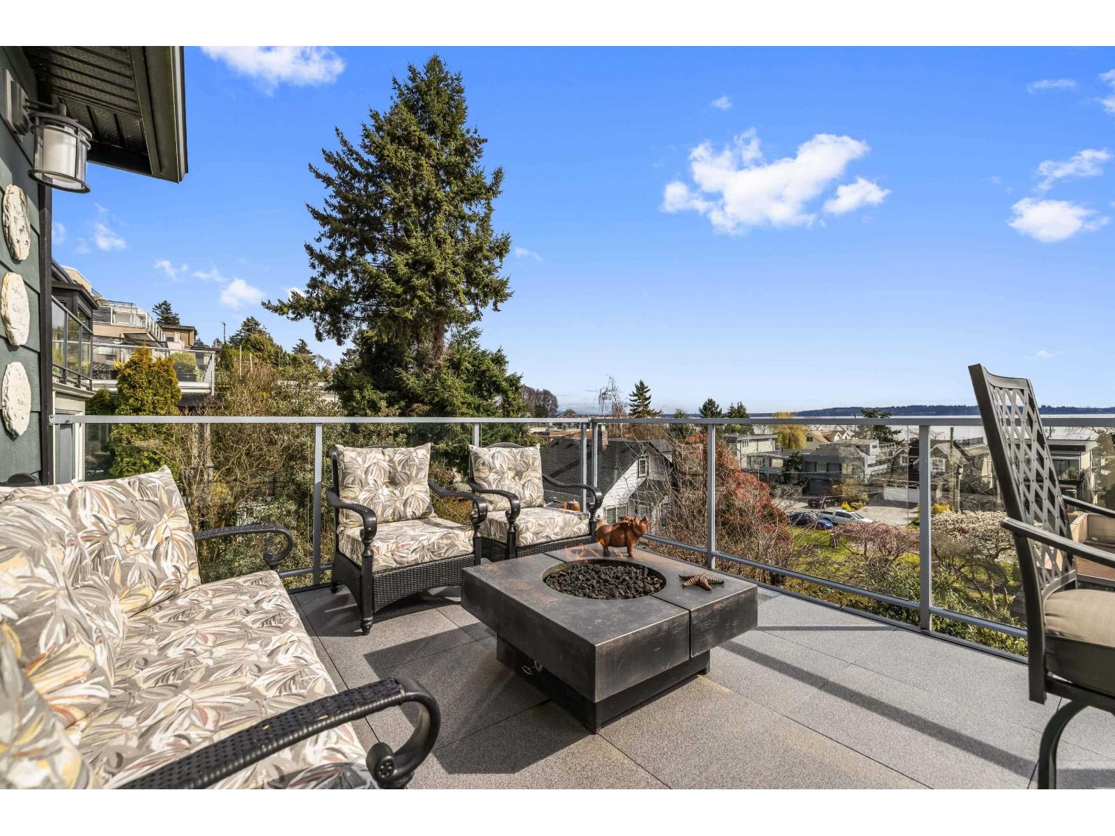 14738 MCDONALD AVENUE, White Rock
