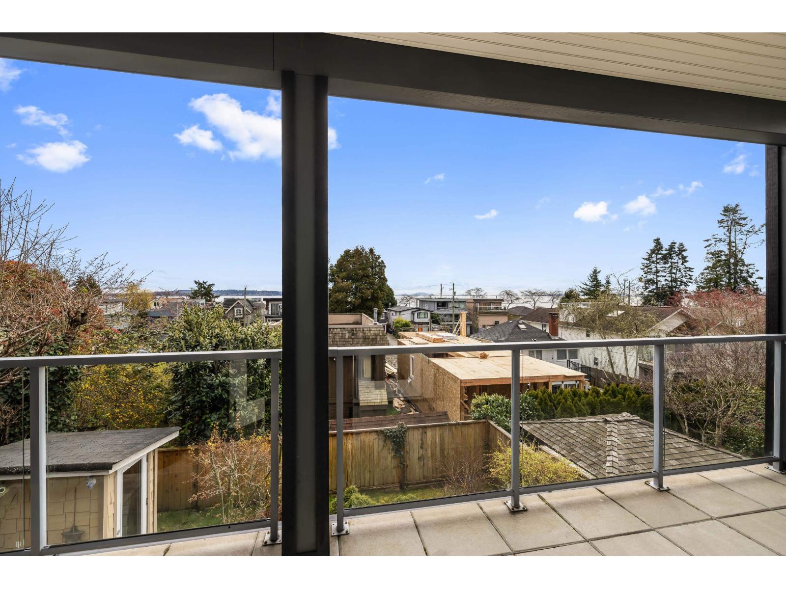 14738 MCDONALD AVENUE, White Rock