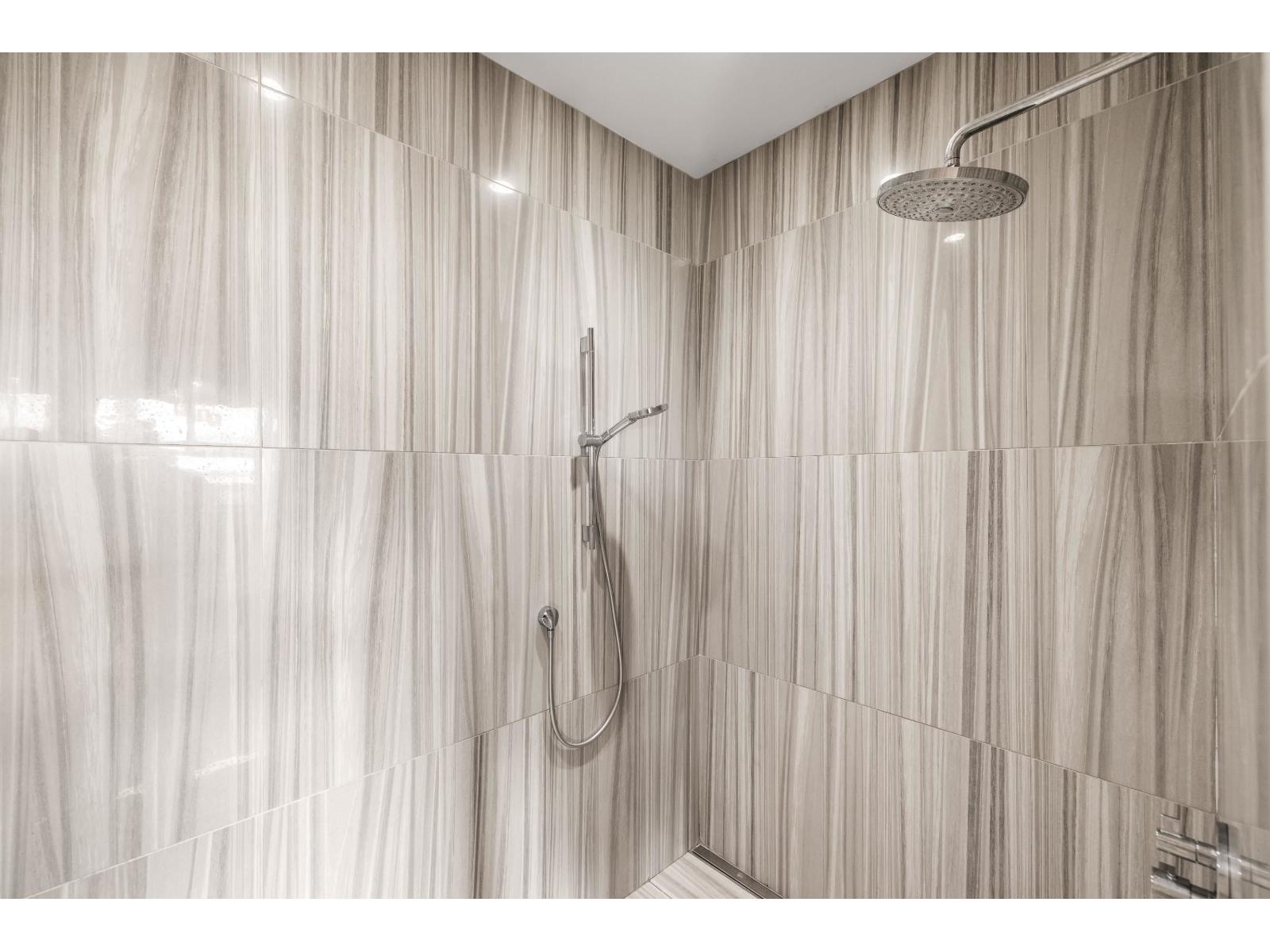 14738 MCDONALD AVENUE, White Rock