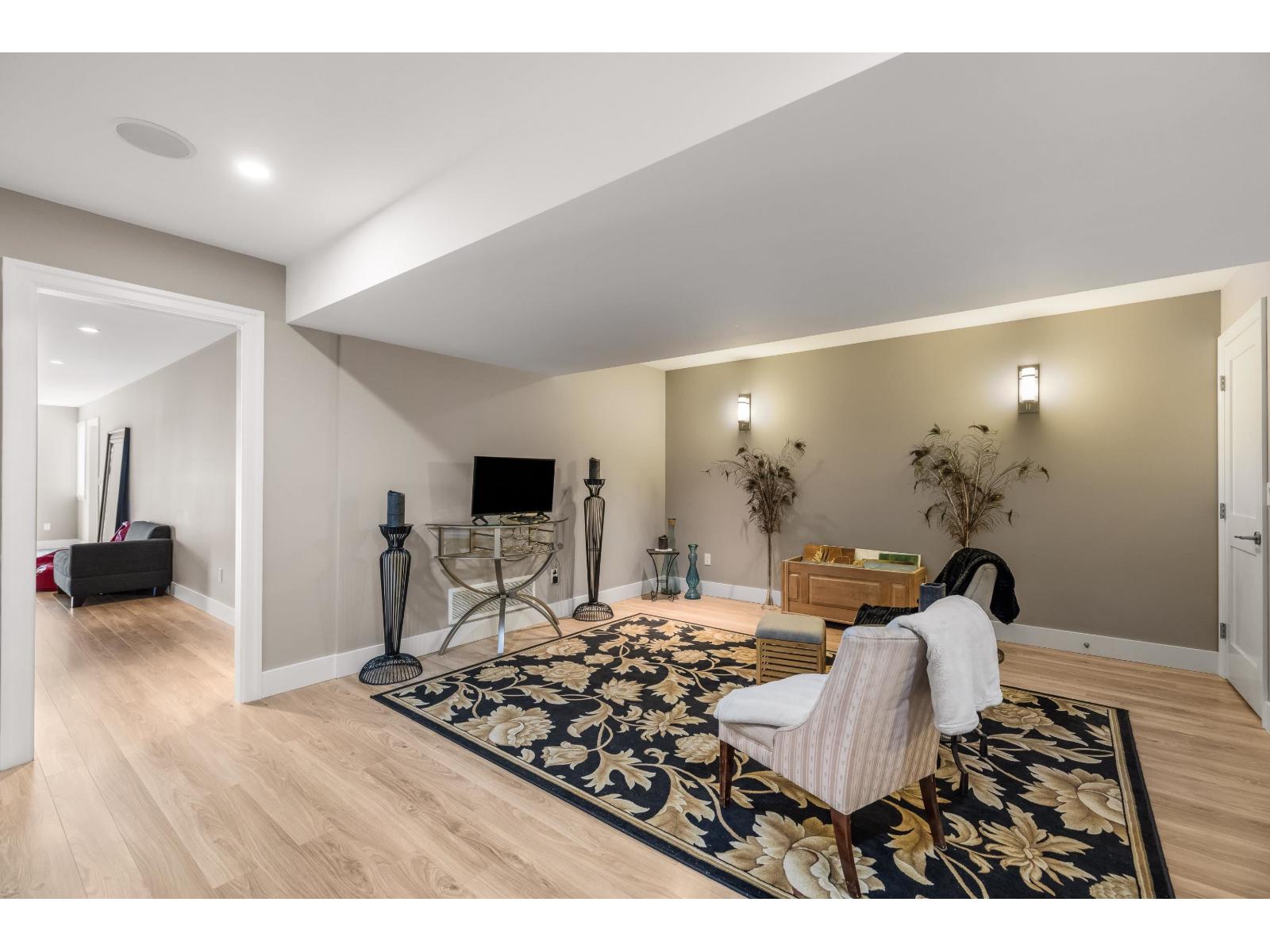 14738 MCDONALD AVENUE, White Rock