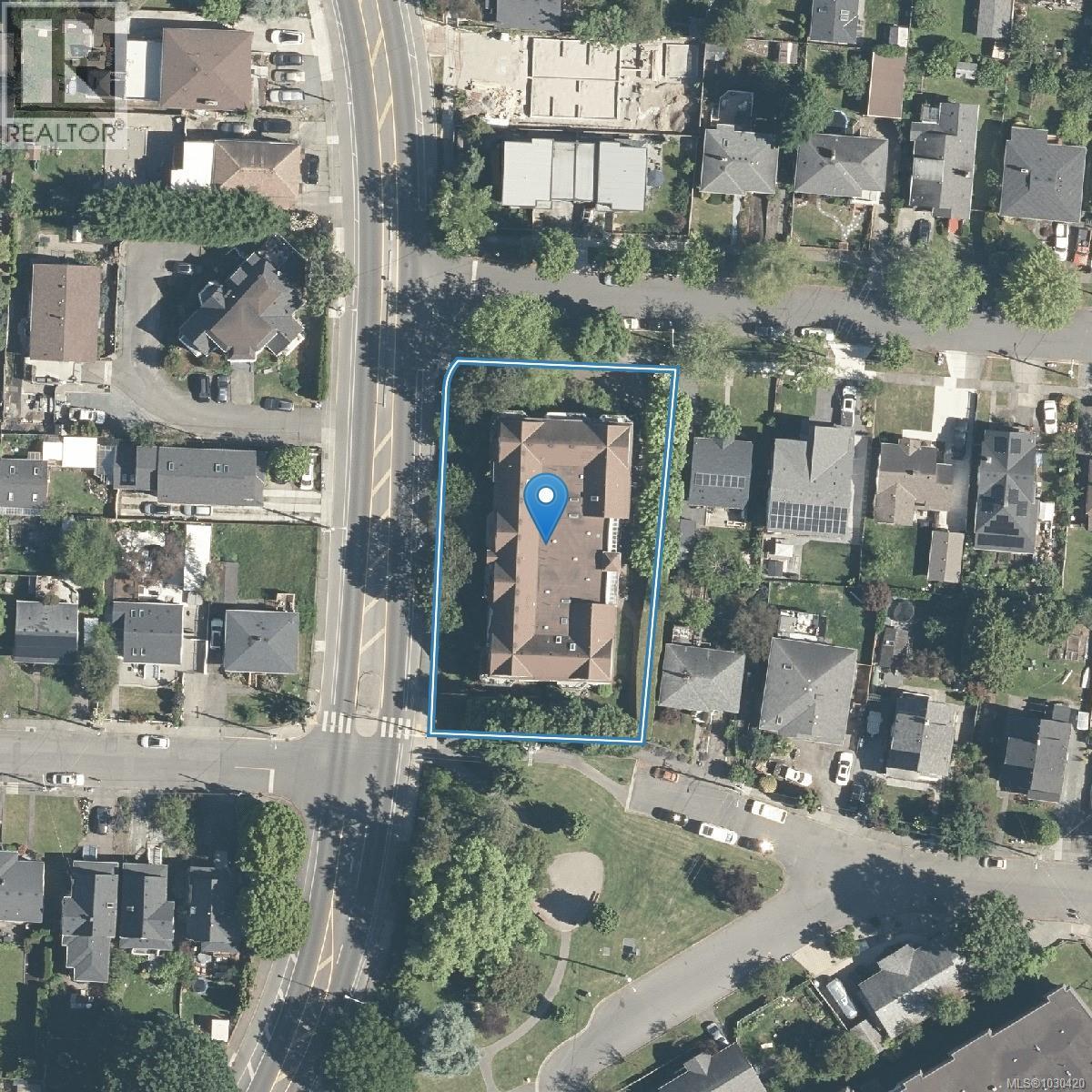 207 2211 Shelbourne Street, Victoria