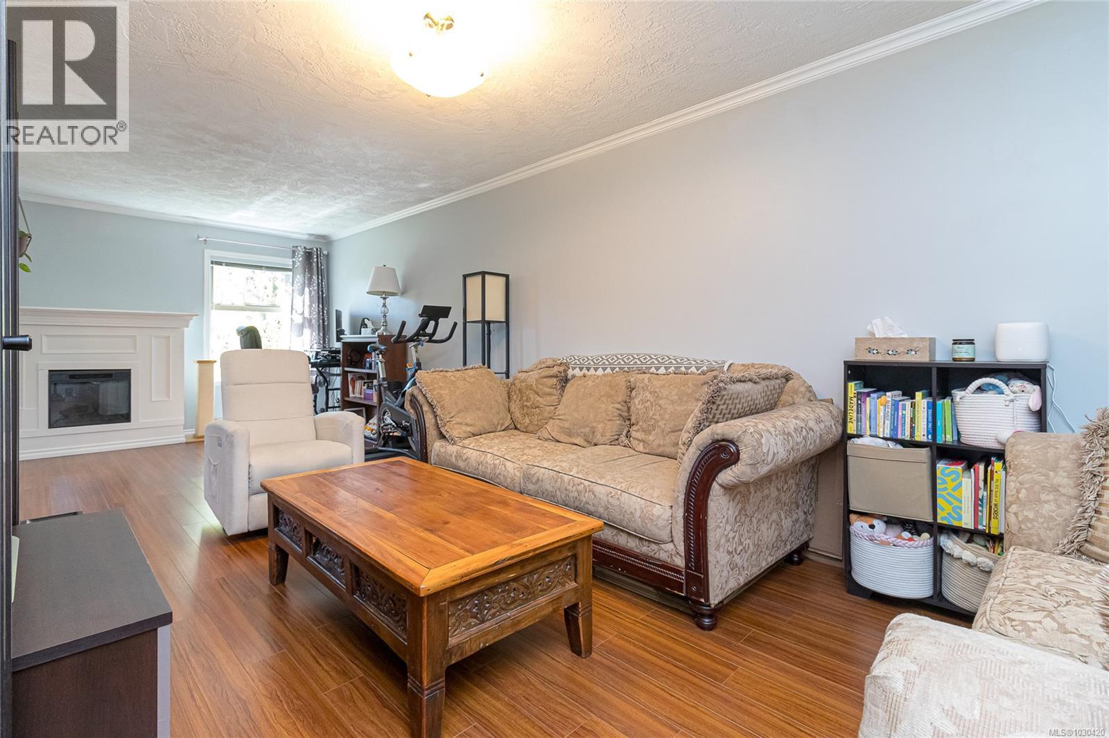 207 2211 Shelbourne Street, Victoria