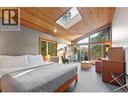 Bathroom - 330 Reef Point Rd, Ucluelet, BC V0R3A0 Photo 16