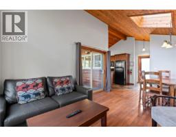 330 Reef Point Rd, Ucluelet, BC V0R3A0 Photo 66