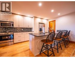 330 Reef Point Rd, Ucluelet, BC V0R3A0 Photo 94