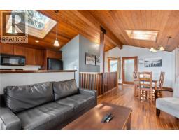 Bedroom - 330 Reef Point Rd, Ucluelet, BC V0R3A0 Photo 48