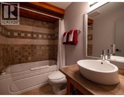 330 Reef Point Rd, Ucluelet, BC V0R3A0 Photo 90