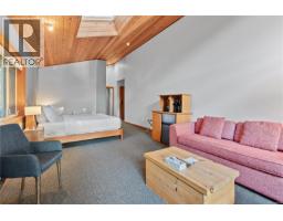 Bathroom - 330 Reef Point Rd, Ucluelet, BC V0R3A0 Photo 31