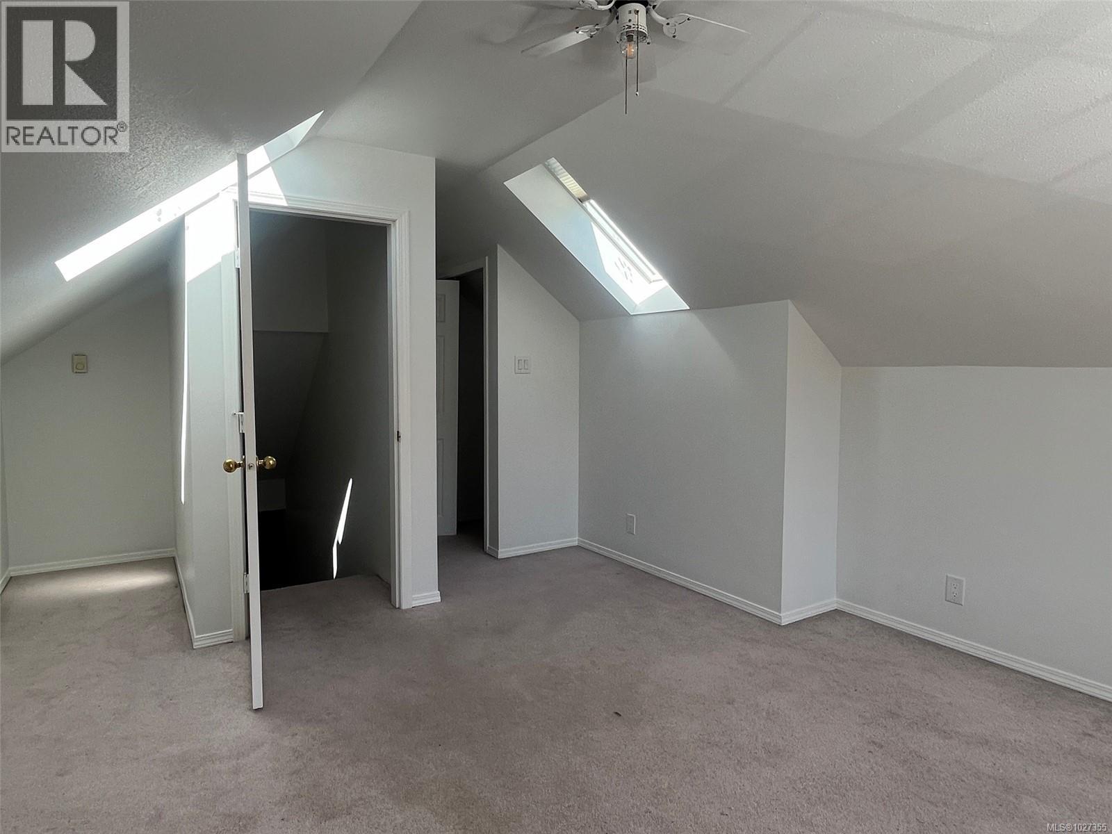 5667 Carrington Rd - 23