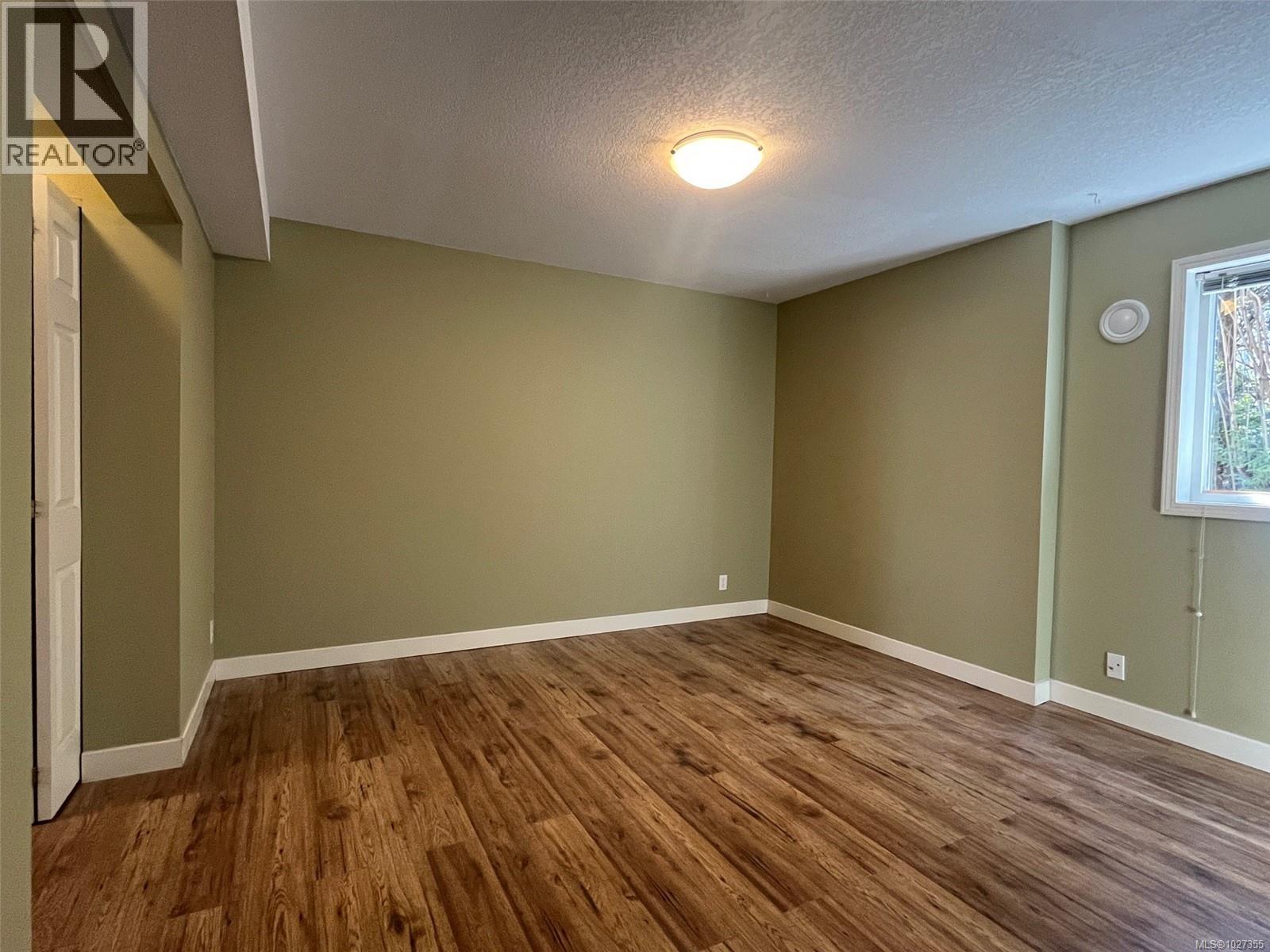 5667 Carrington Rd - 33