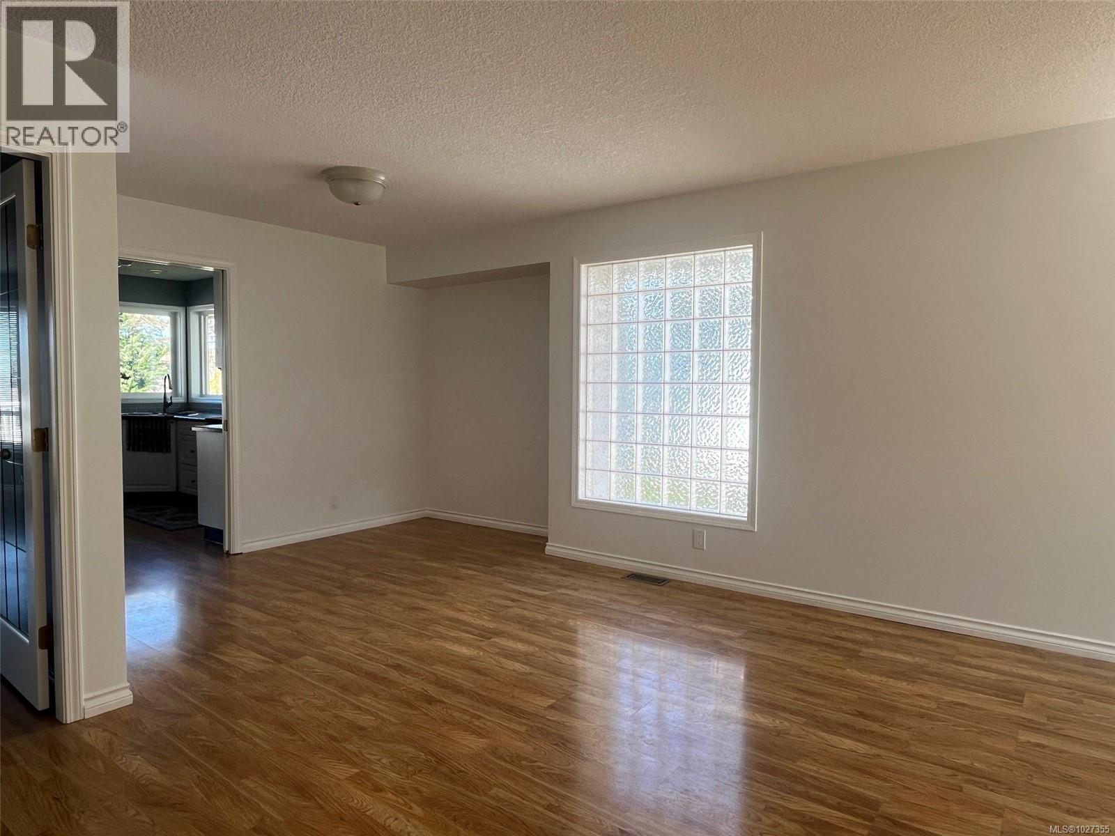 5667 Carrington Rd - 8