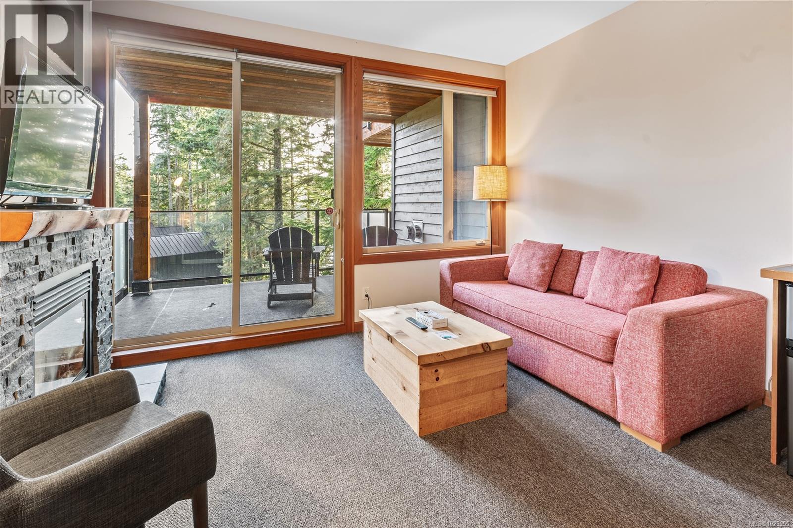 330 Reef Point Rd, Ucluelet