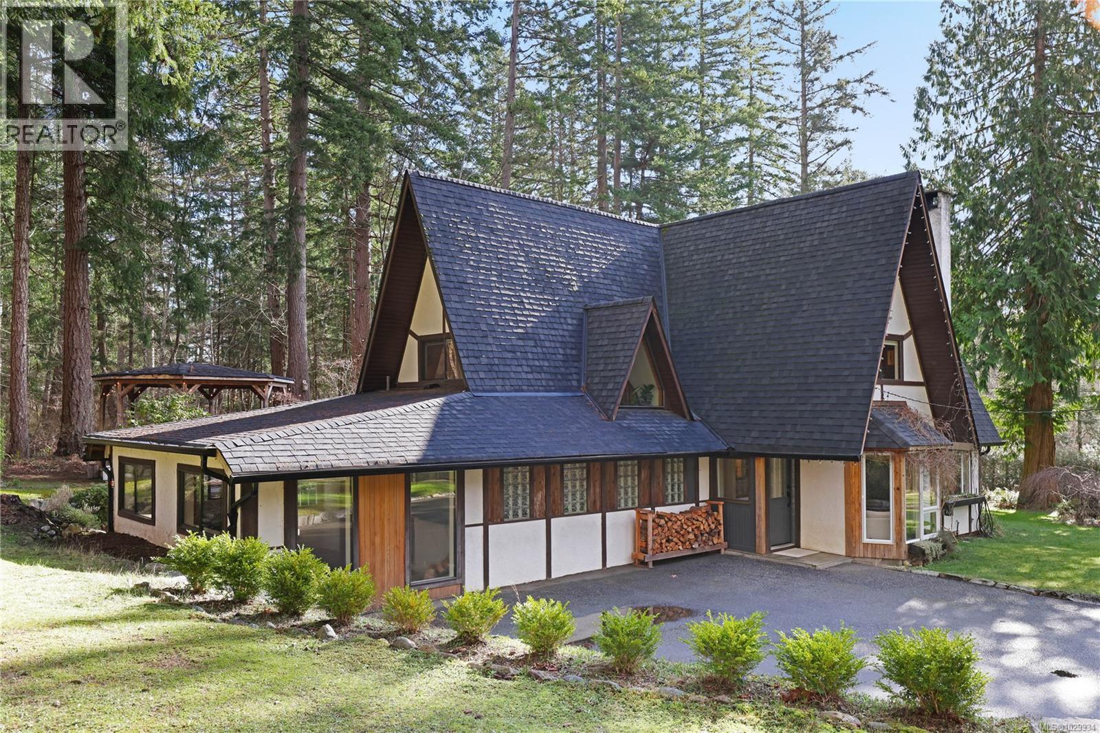 2138 Left Rd, Courtenay