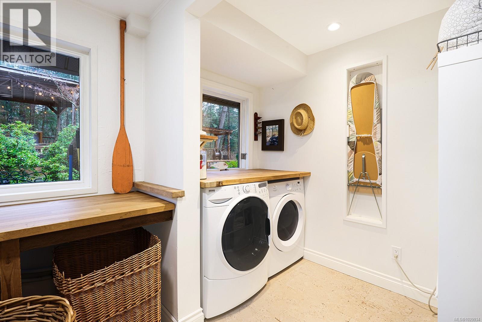 2138 Left Rd, Courtenay