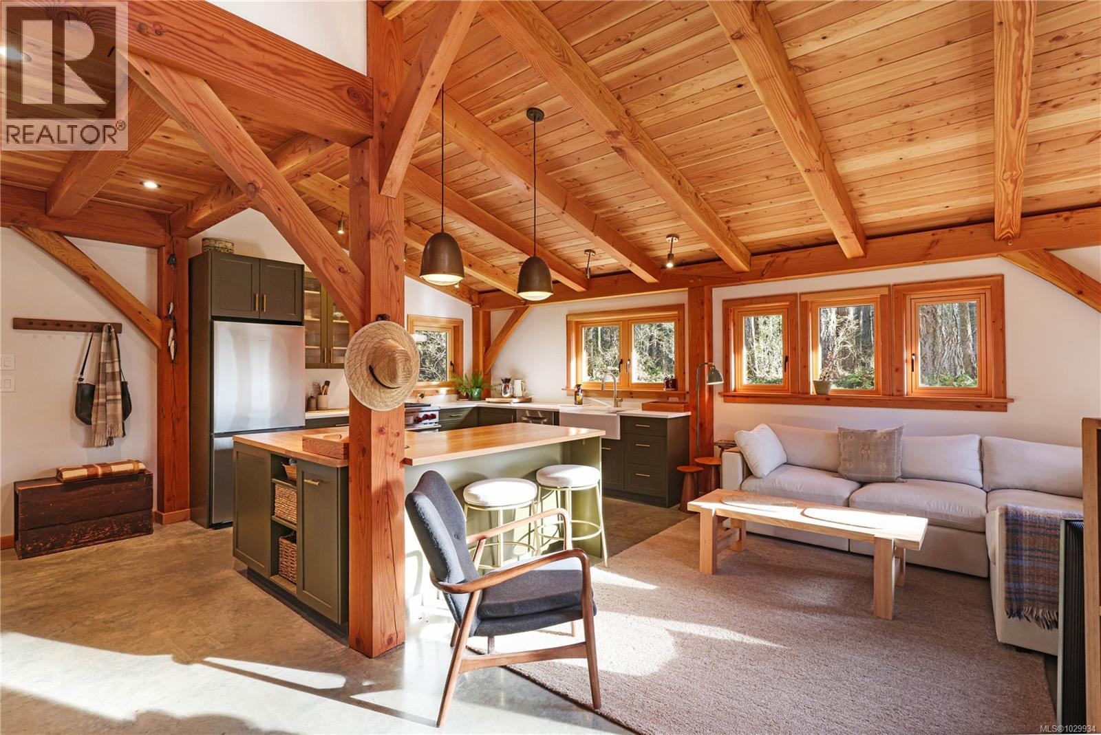 2138 Left Rd, Courtenay