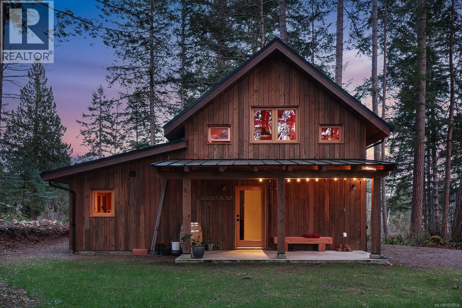 2138 Left Rd, Courtenay