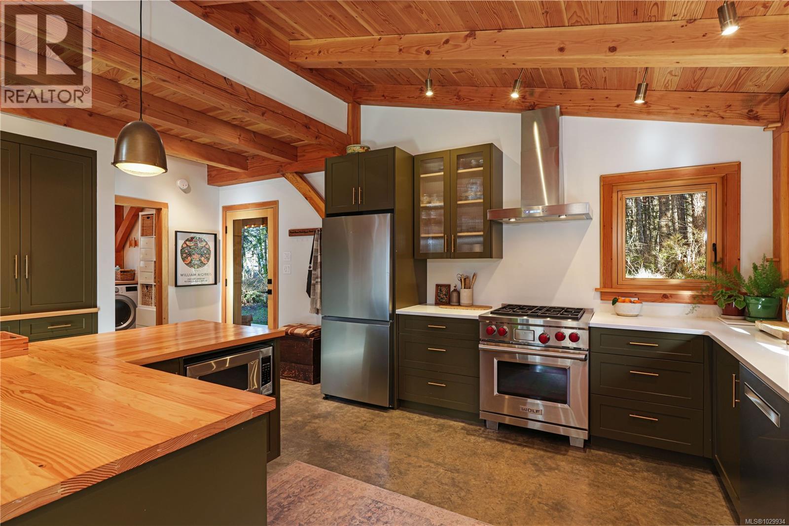 2138 Left Rd, Courtenay