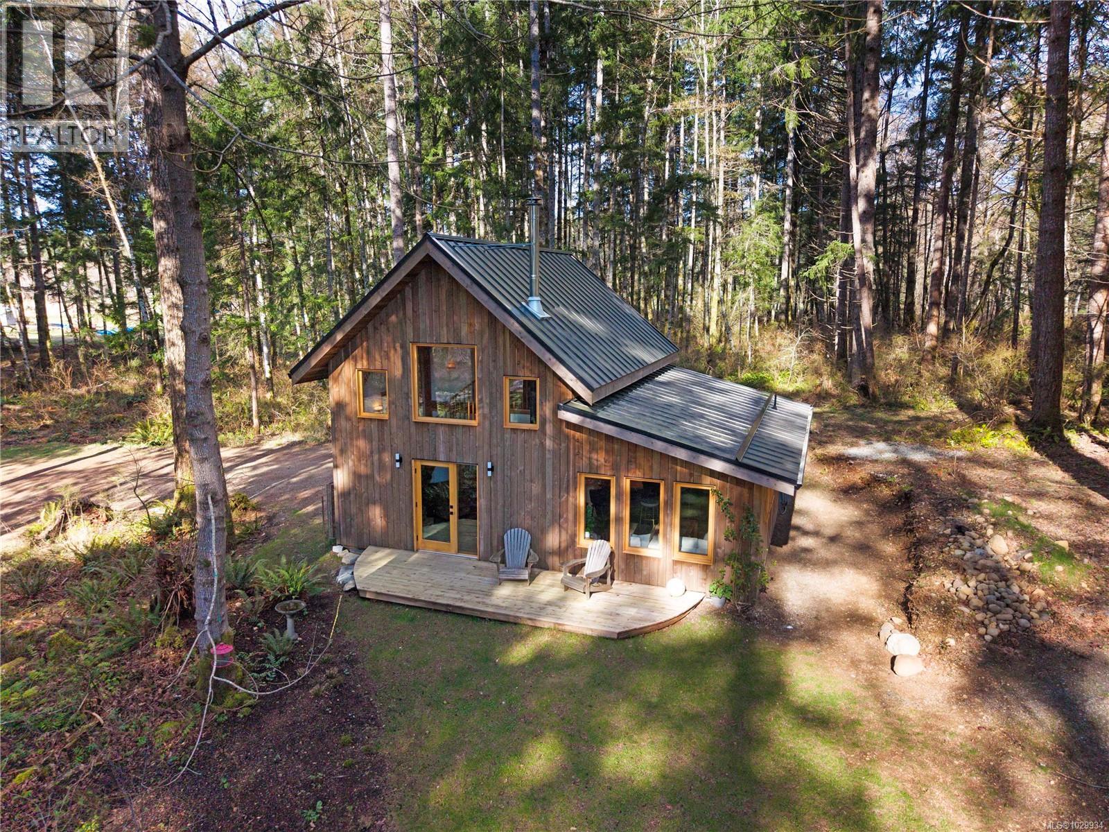 2138 Left Rd, Courtenay