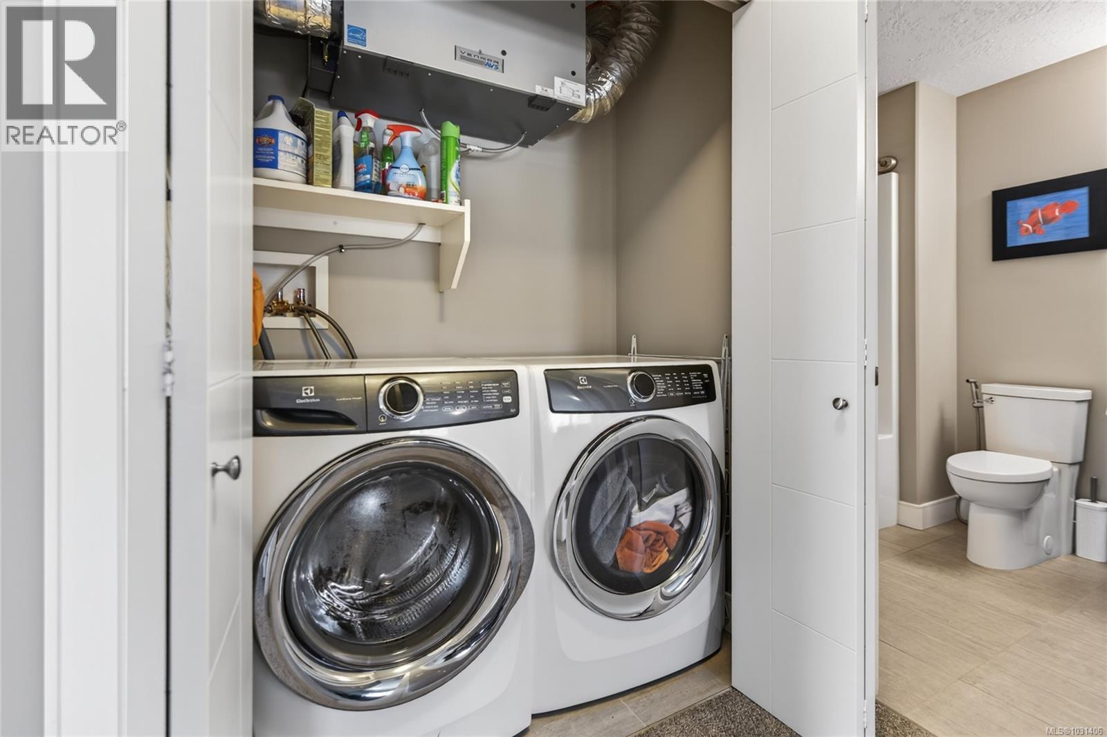 #109 2077 20TH ST - 42