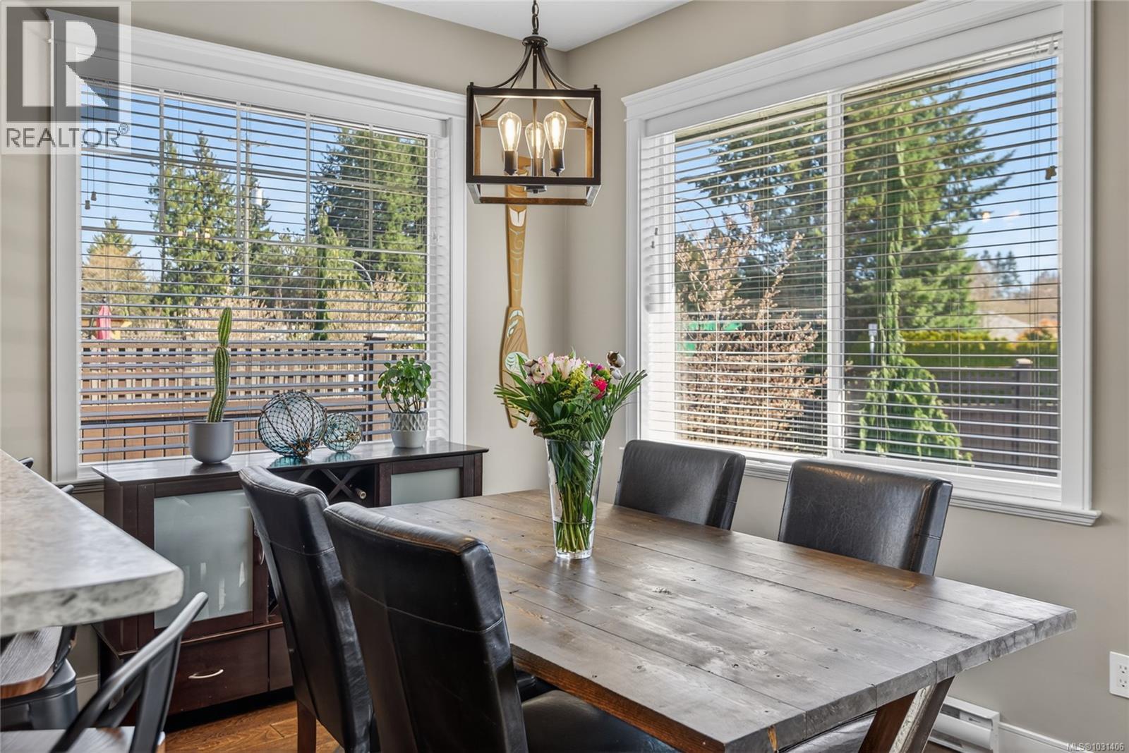 #109 2077 20TH ST - 18