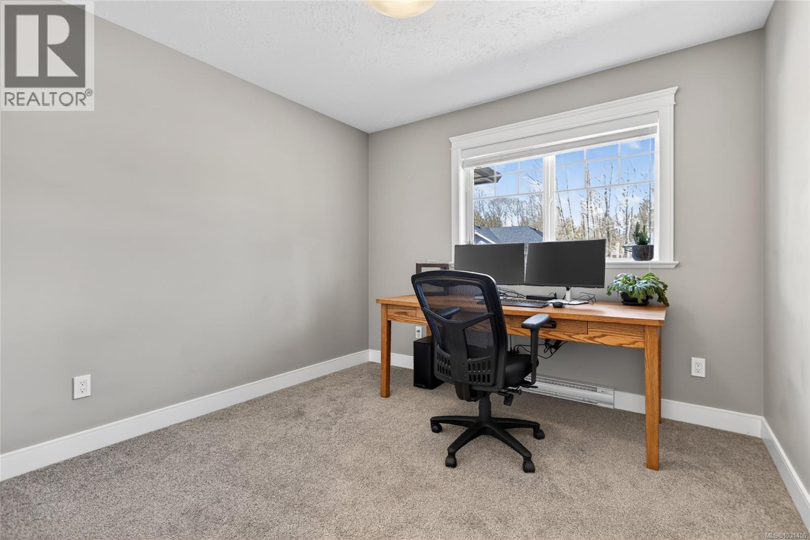 #109 2077 20TH ST - 38