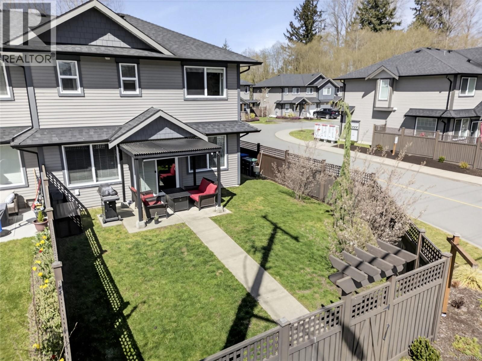 #109 2077 20TH ST - 53