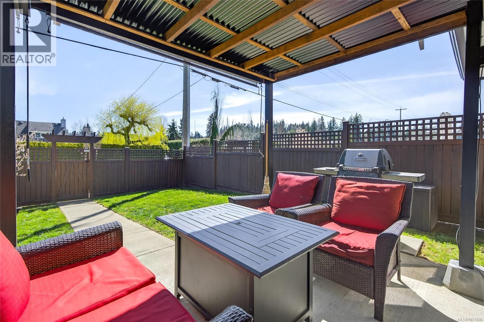 #109 2077 20TH ST - 48