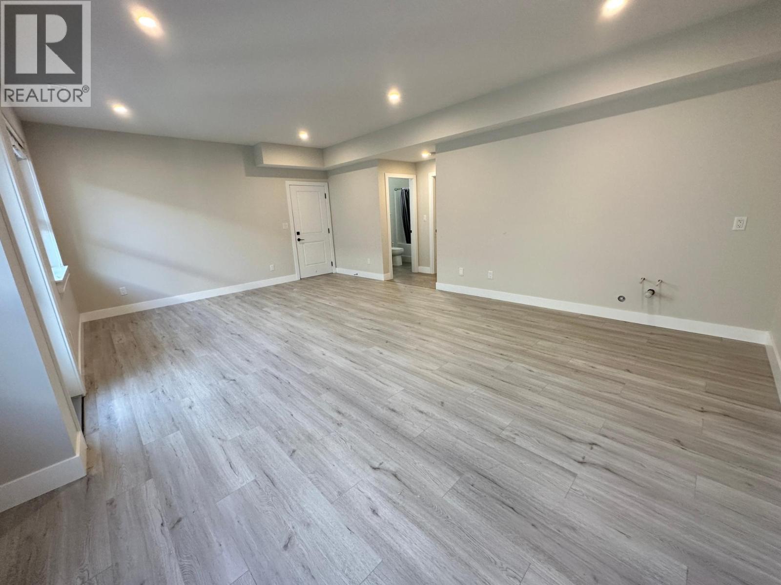 #106 2648 TRANQUILLE ROAD - 18