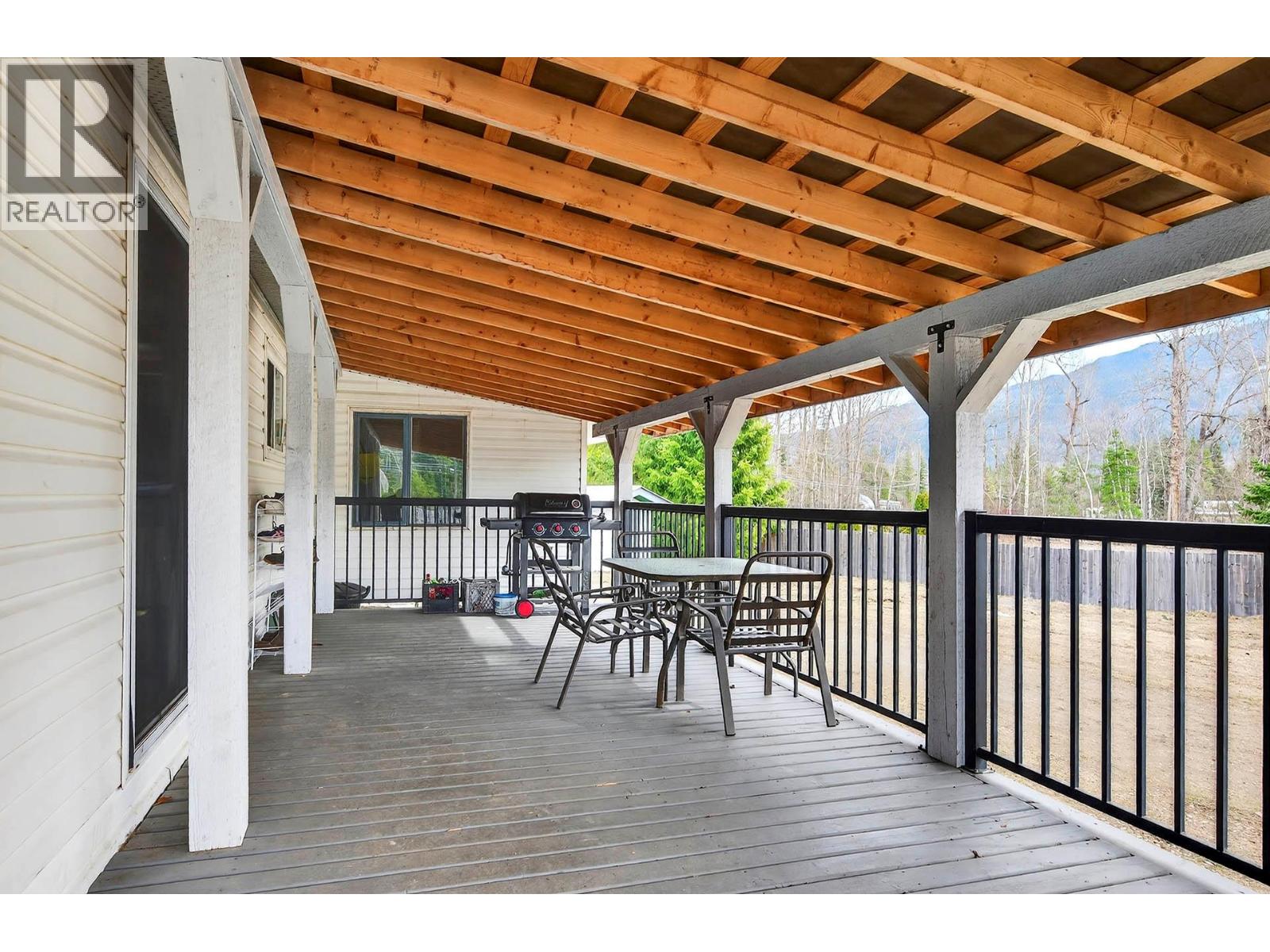 1204 Hern Road - 19