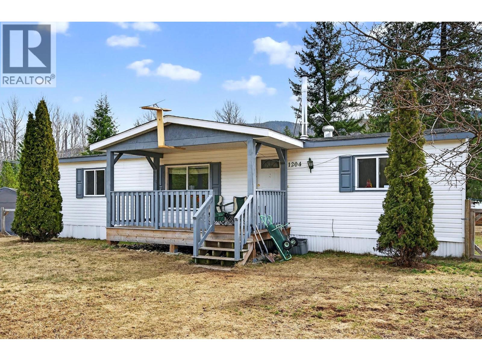 1204 Hern Road - 20