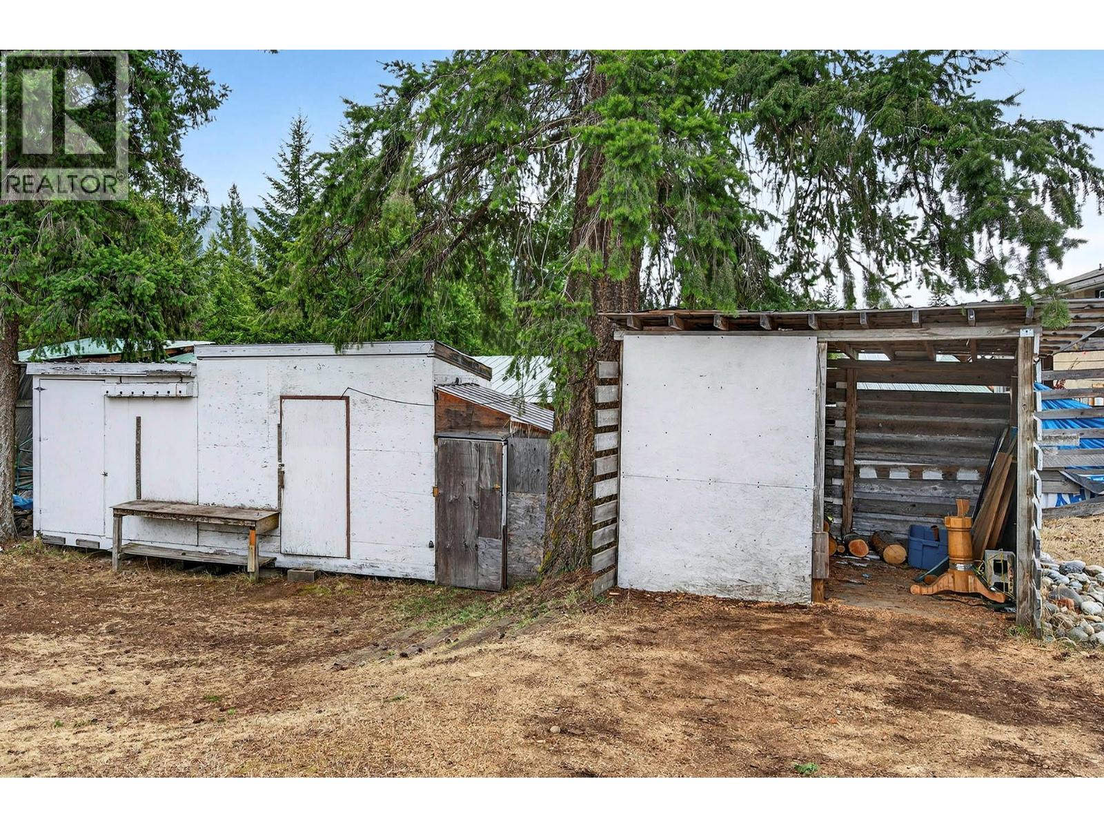 1204 Hern Road - 27