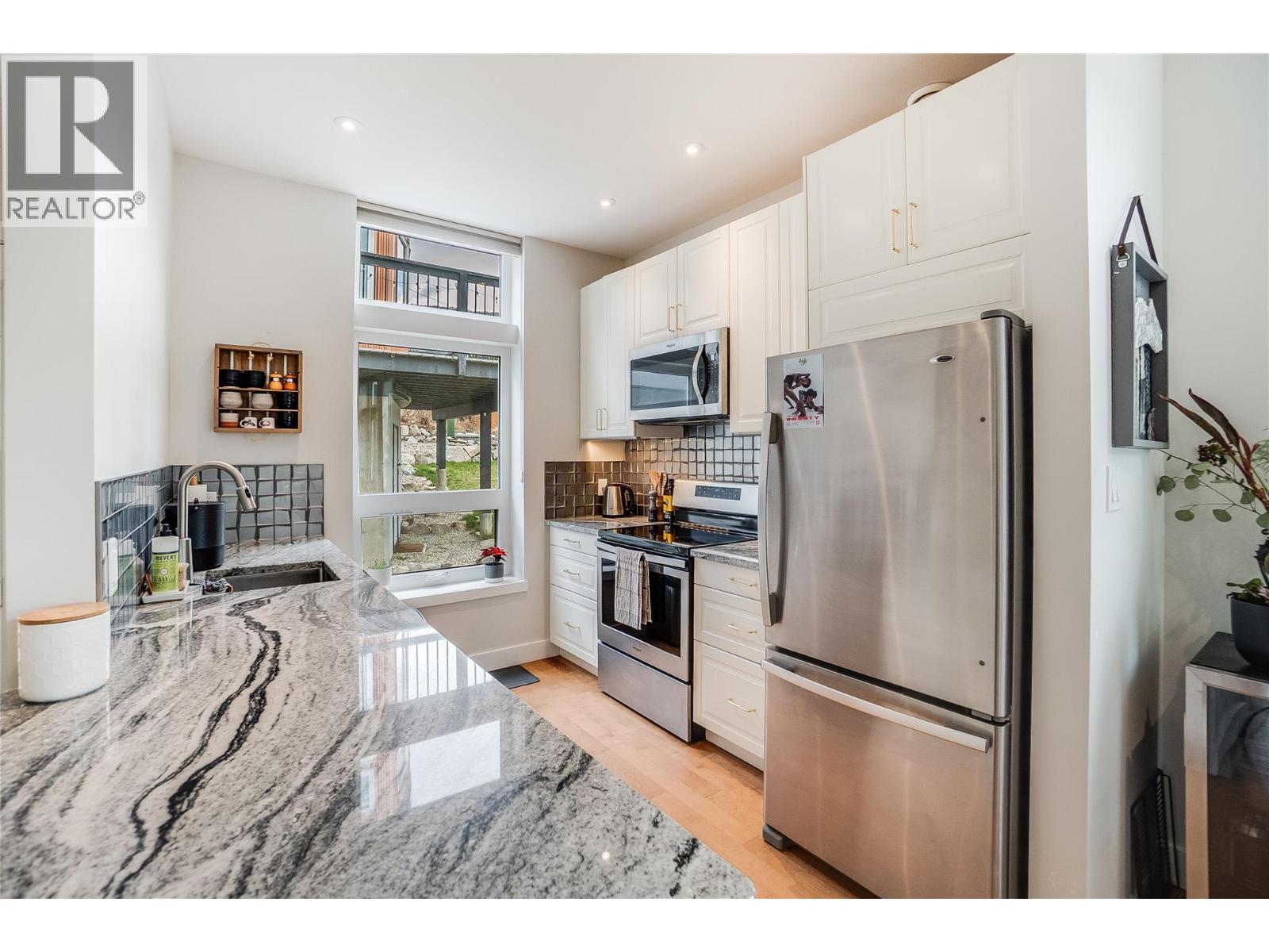 1517 Crease Avenue Unit# 2, Nelson