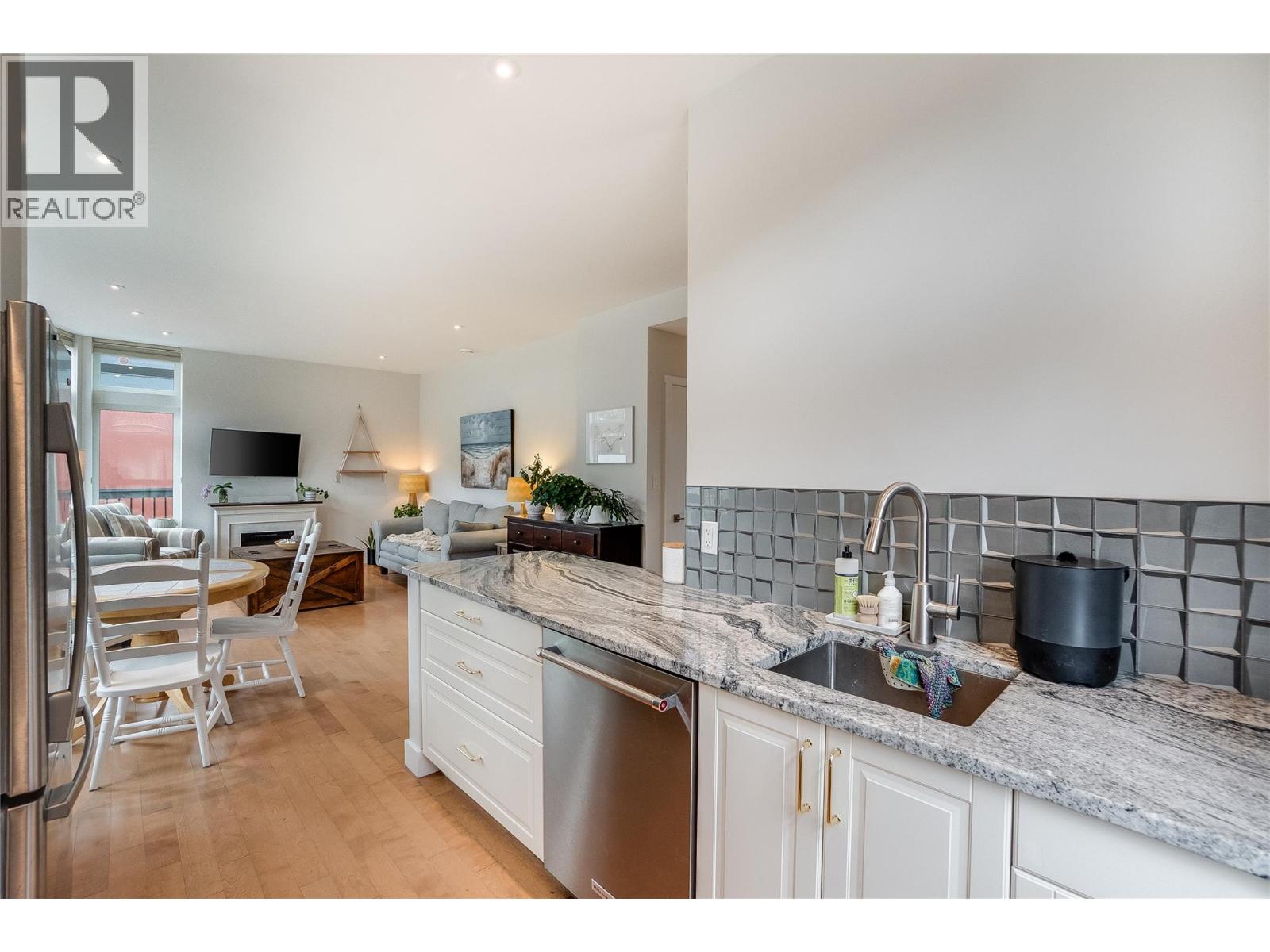 1517 Crease Avenue Unit# 2, Nelson