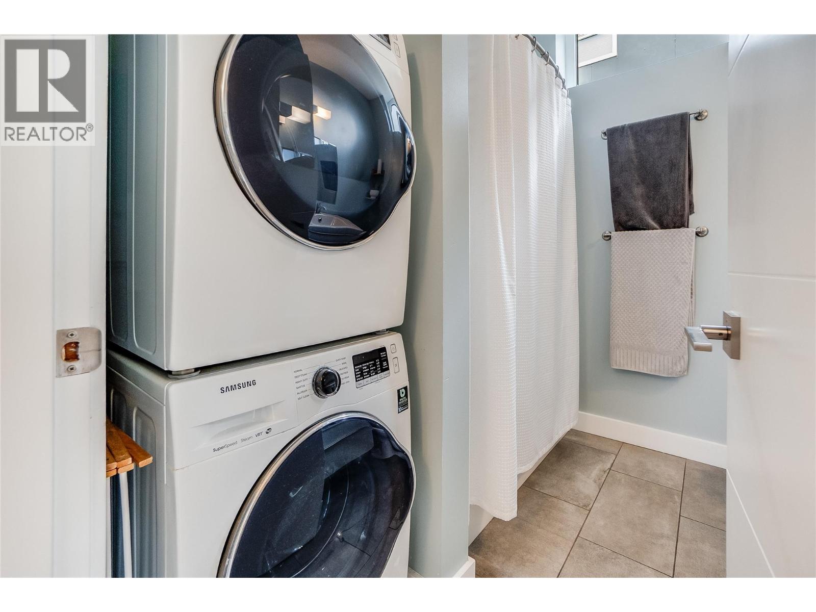 1517 Crease Avenue Unit# 2, Nelson