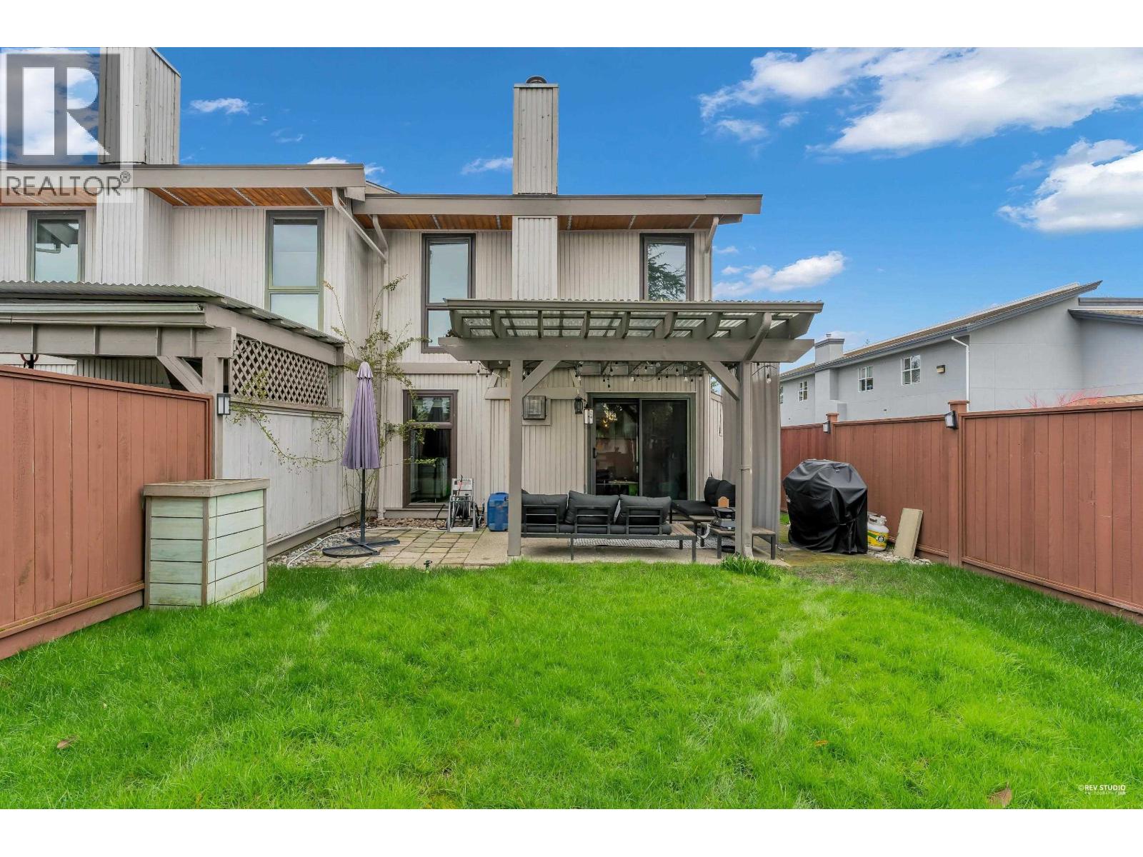 #14-5600 LADNER TRUNK Road, Delta