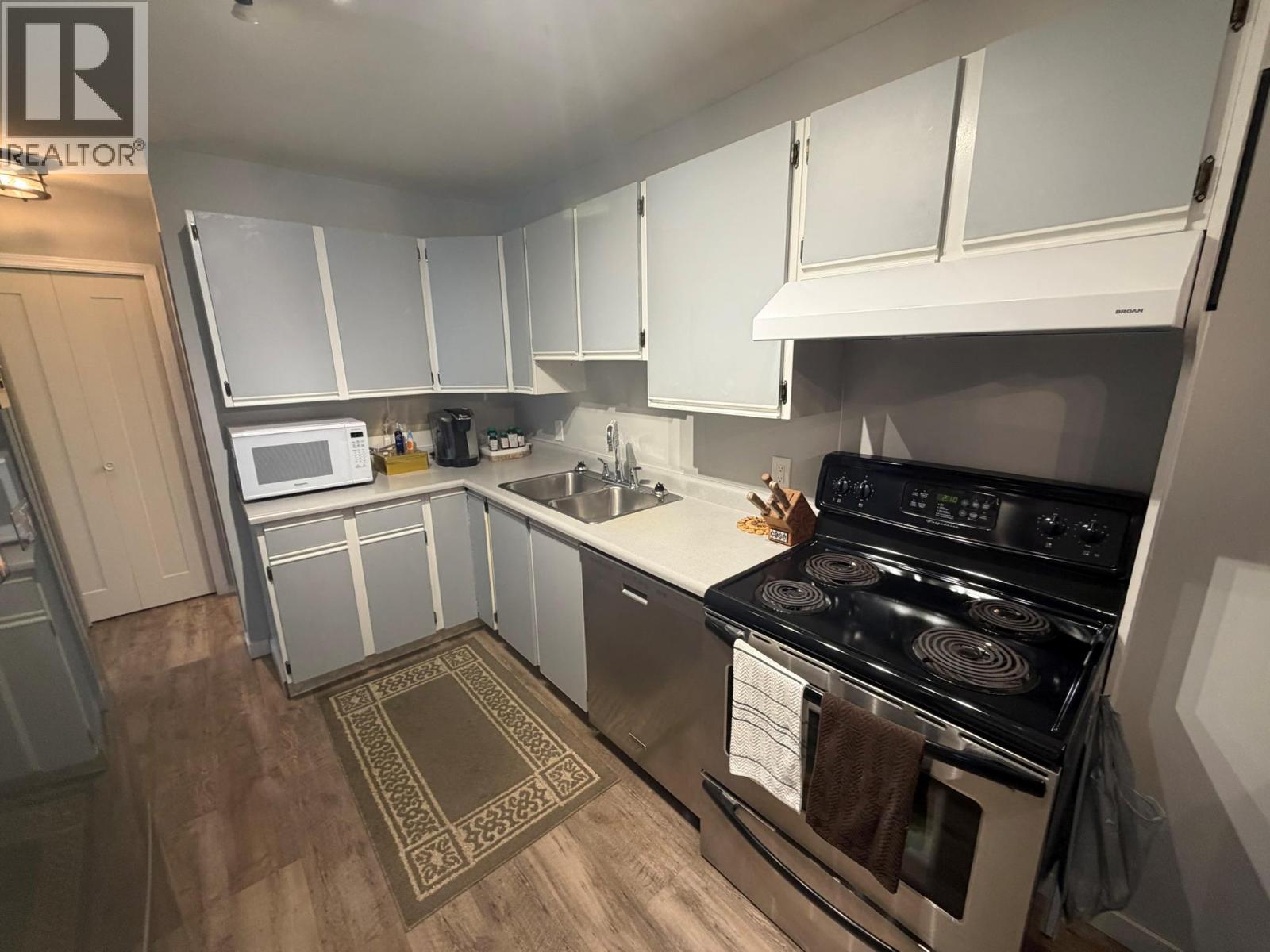 107 1041 Middleton Way, Vernon