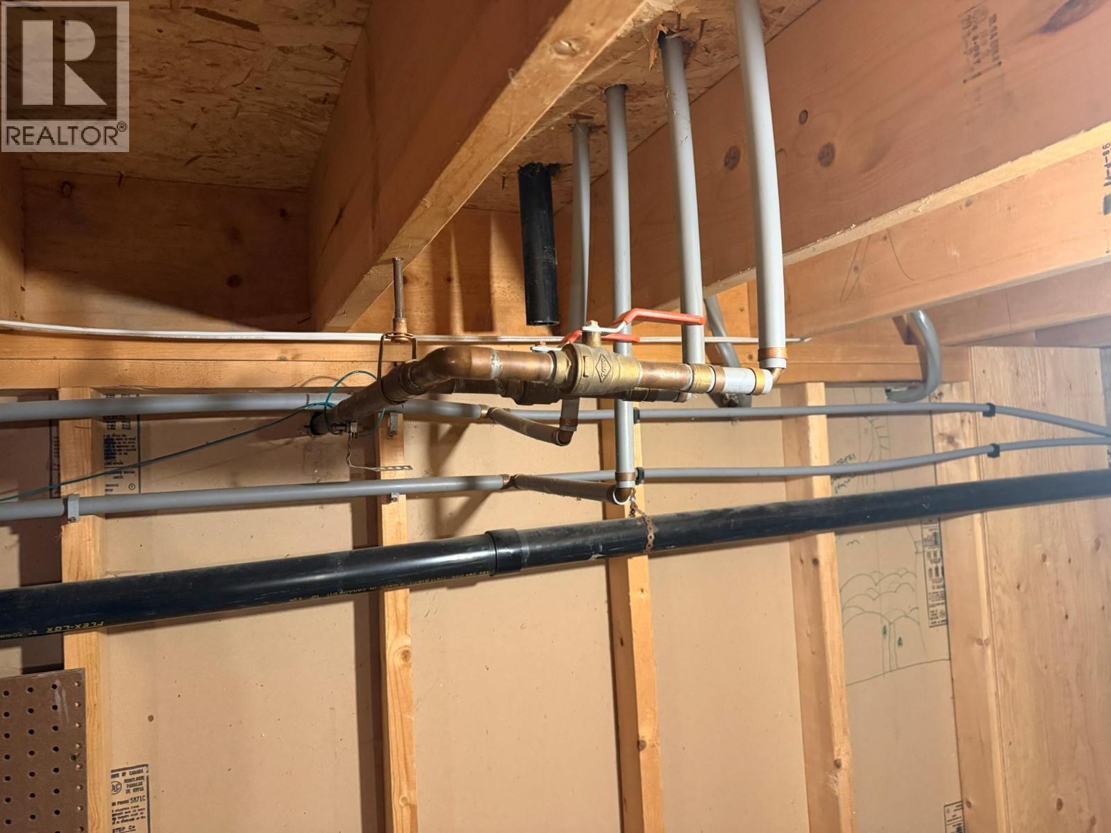 107 1041 Middleton Way, Vernon