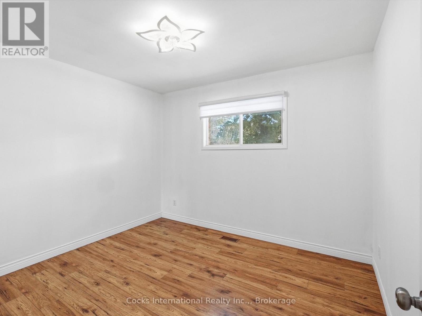 36 SUSAN STREET W - 17