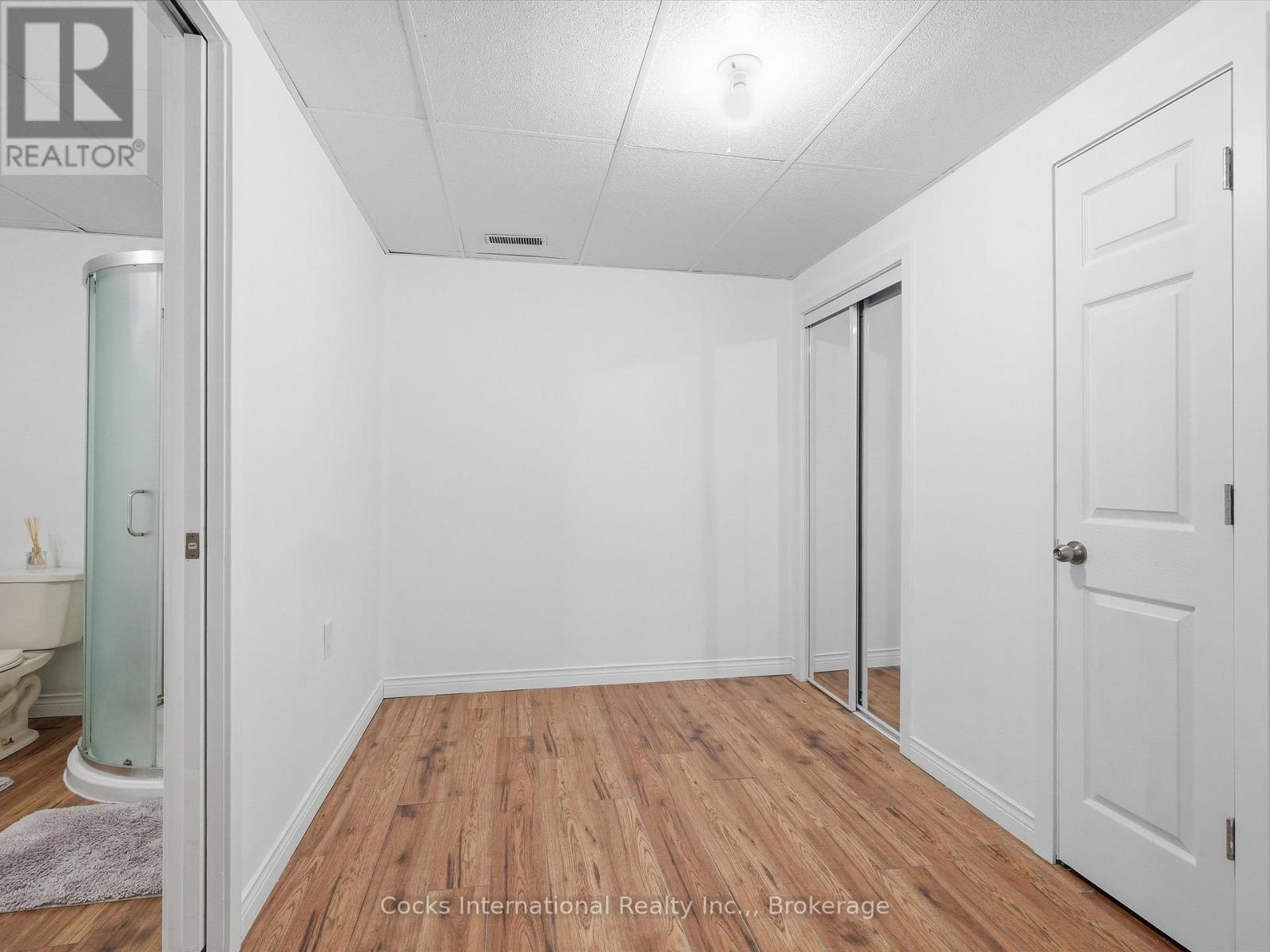 36 SUSAN STREET W - 30