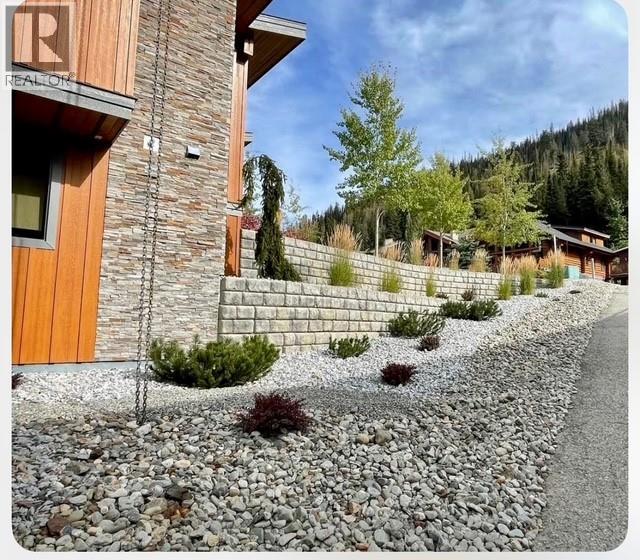 2436 FAIRWAYS DRIVE - 66