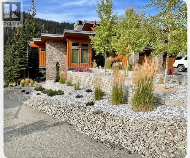 2436 FAIRWAYS DRIVE - 67